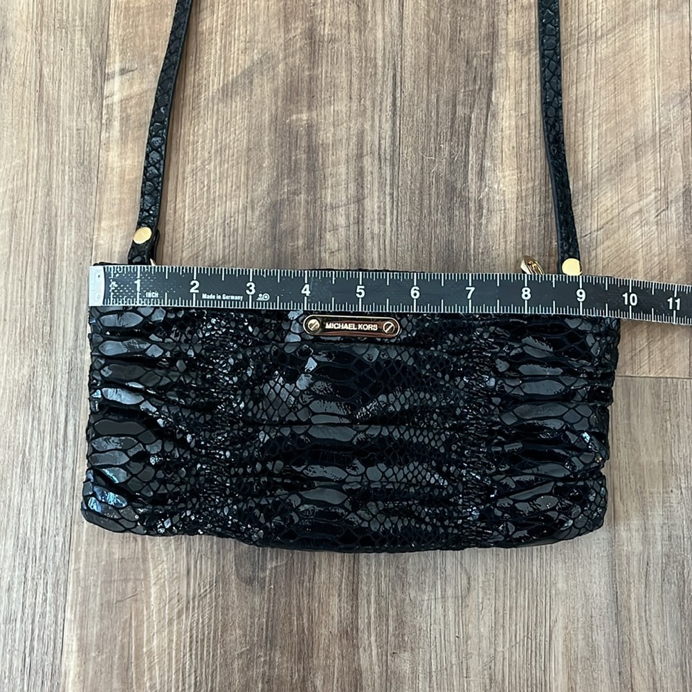 Black Micheal Kors Patent Animal Print Clutch Strap Bag - Picture 5 of 13